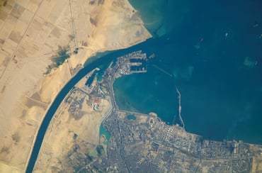 Suez Canal Rebate Guide: Navigating The Rebate System - Cambiaso Risso Group